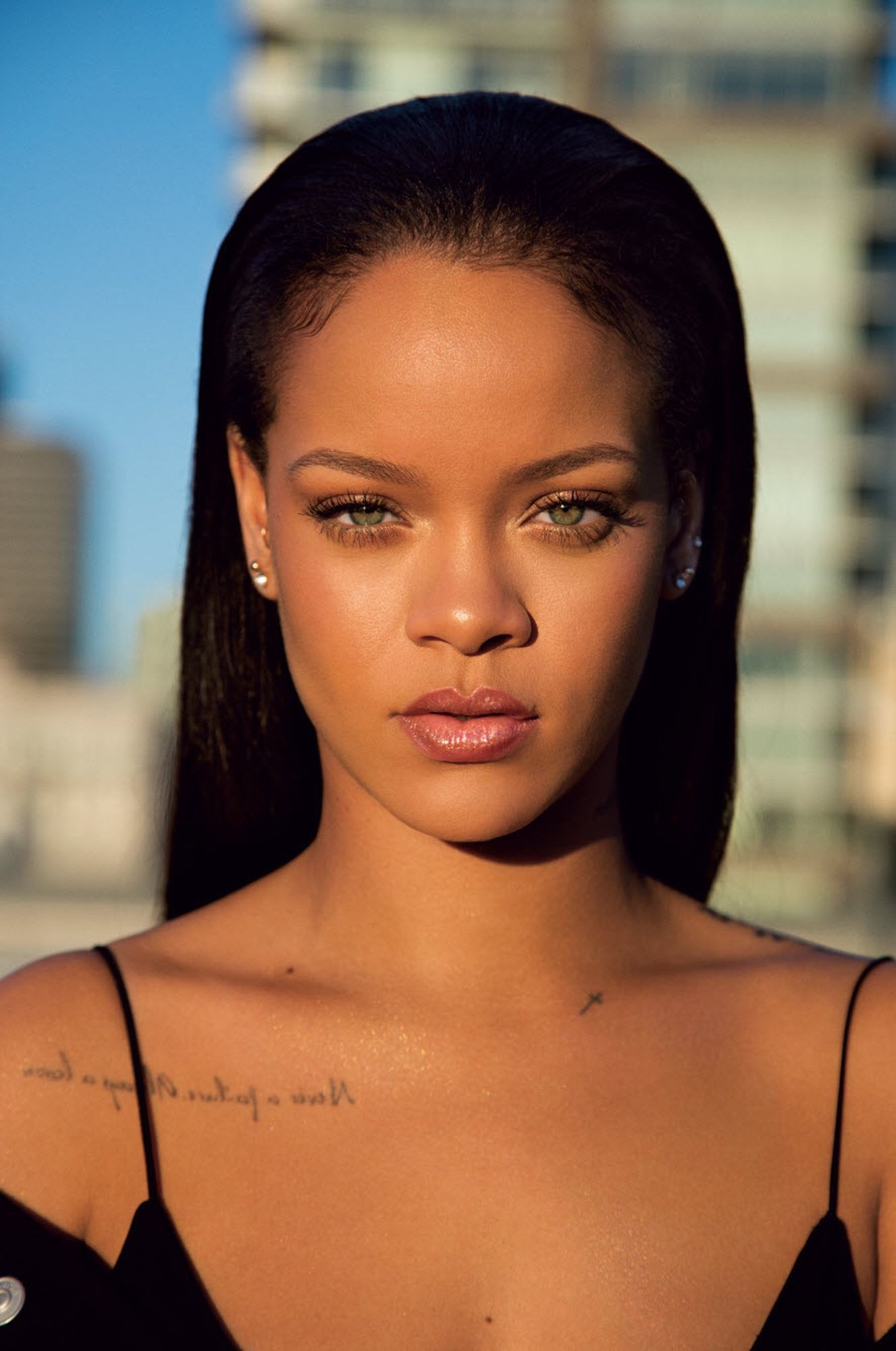 Rihanna Launches Fenty Beauty, a Global Makeup Brand, in 17 Countries