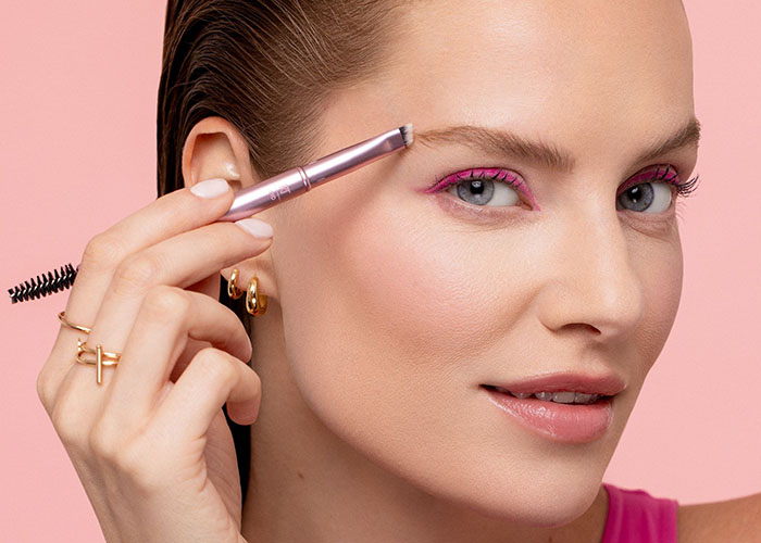 Your New Travel Companion | Real Techniques Double Time Brush + Lash Set