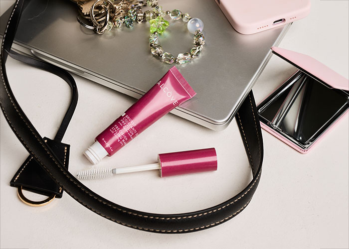 Alcôve’s Precision Styling Wand Is a $12 Fix for Flyaways